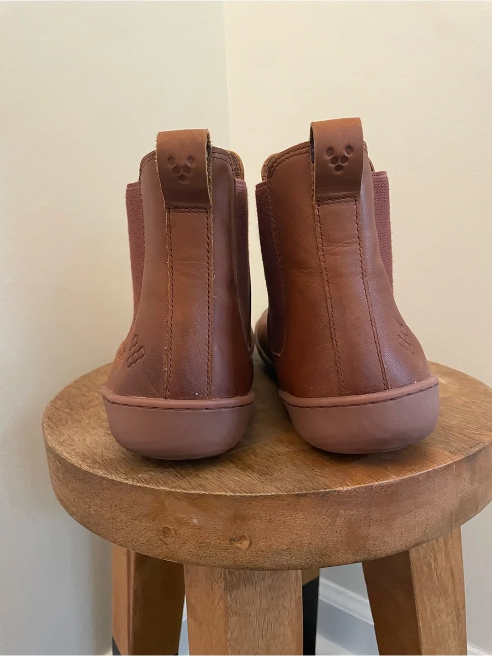 Vivobarefoot Sensus Chelsea Boot Women’s in Dark Tan